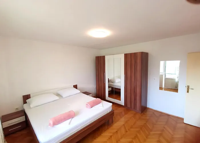 Rudelj Макарська