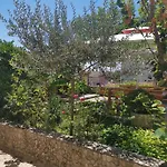 Rudelj Апартаменти Макарська