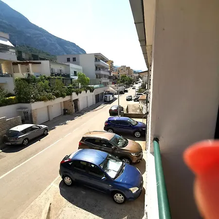 Rudelj * Makarska