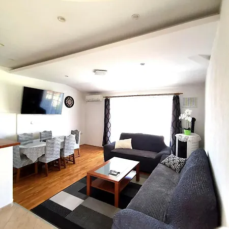 Rudelj Apartment *